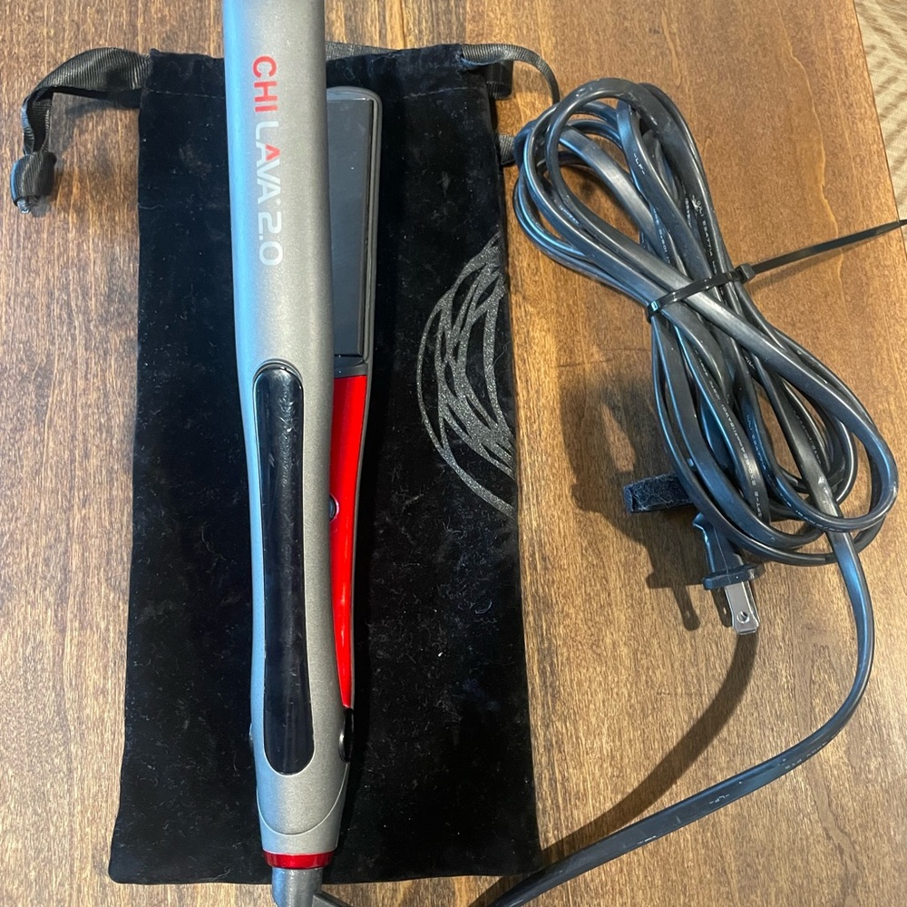 Lava 2.0 Hair Straightener - Black and Red